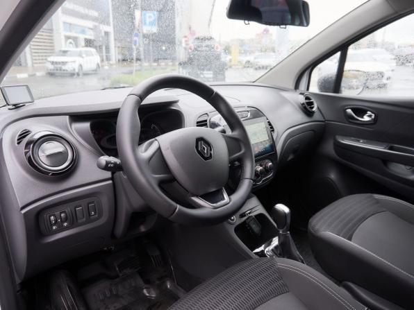 Renault Kaptur I с пробегом 2019 года, цена 1 344 000 рублей, 118177 км, внедорожник, Автокод Объявления