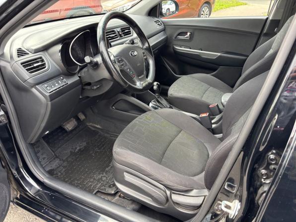 Kia Rio III Рестайлинг с пробегом 2015 года, цена 1 070 000 рублей, 170000 км, седан, Автокод Объявления