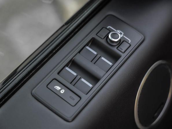 Land Rover Range Rover Sport II с пробегом 2015 года, цена 2 749 000 рублей, 153194 км, внедорожник, Автокод Объявления
