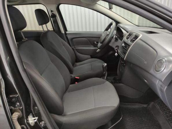 Renault Sandero II с пробегом 2015 года, цена 590 000 рублей, 91231 км, хэтчбек, Автокод Объявления