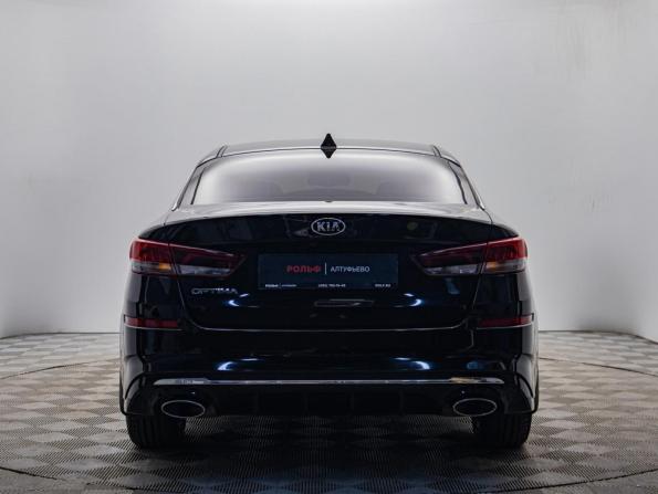 Kia Optima IV Рестайлинг с пробегом 2018 года, цена 1 700 000 рублей, 201623 км, седан, Автокод Объявления