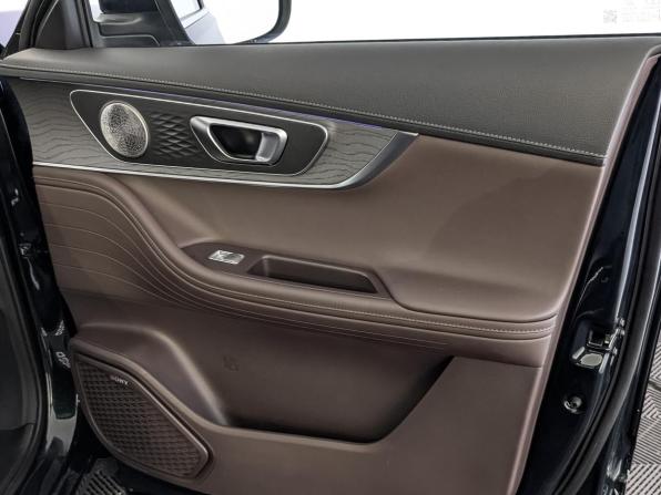 Chery Tiggo 8 Pro Max I Рестайлинг с пробегом 2024 года, цена 2 635 000 рублей, 37529 км, внедорожник, Автокод Объявления