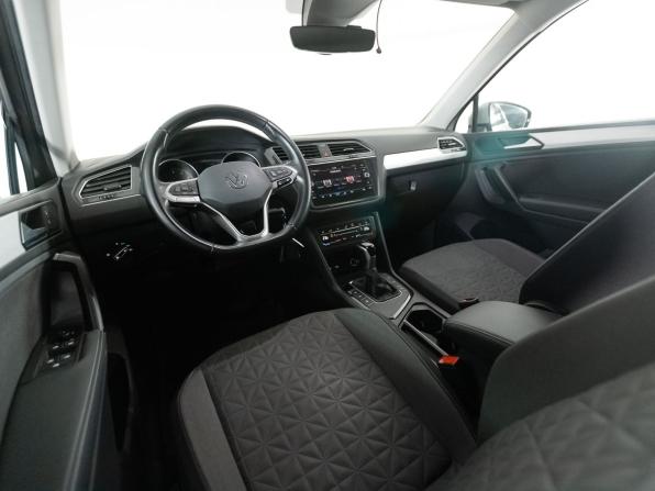 Volkswagen Tiguan II Рестайлинг с пробегом 2021 года, цена 2 500 000 рублей, 96009 км, внедорожник, Автокод Объявления