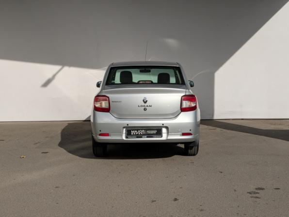 Renault Logan II с пробегом 2018 года, цена 899 000 рублей, 96981 км, седан, Автокод Объявления