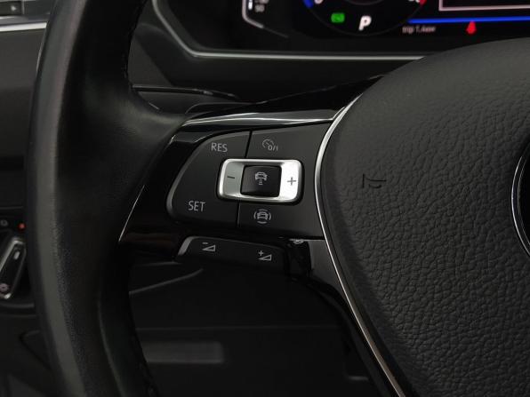 Volkswagen Tiguan II с пробегом 2020 года, цена 3 098 000 рублей, 87000 км, внедорожник, Автокод Объявления