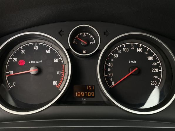 Opel Zafira B Рестайлинг с пробегом 2012 года, цена 950 000 рублей, 189708 км, компактвэн, Автокод Объявления