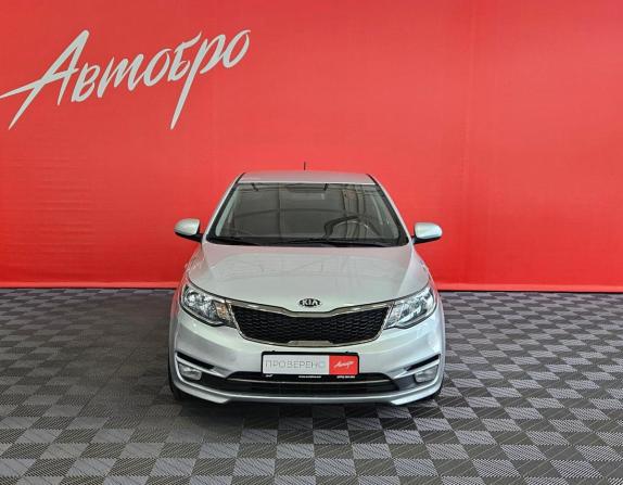 Kia Rio III Рестайлинг с пробегом 2017 года, цена 1 139 000 рублей, 71827 км, седан, Автокод Объявления