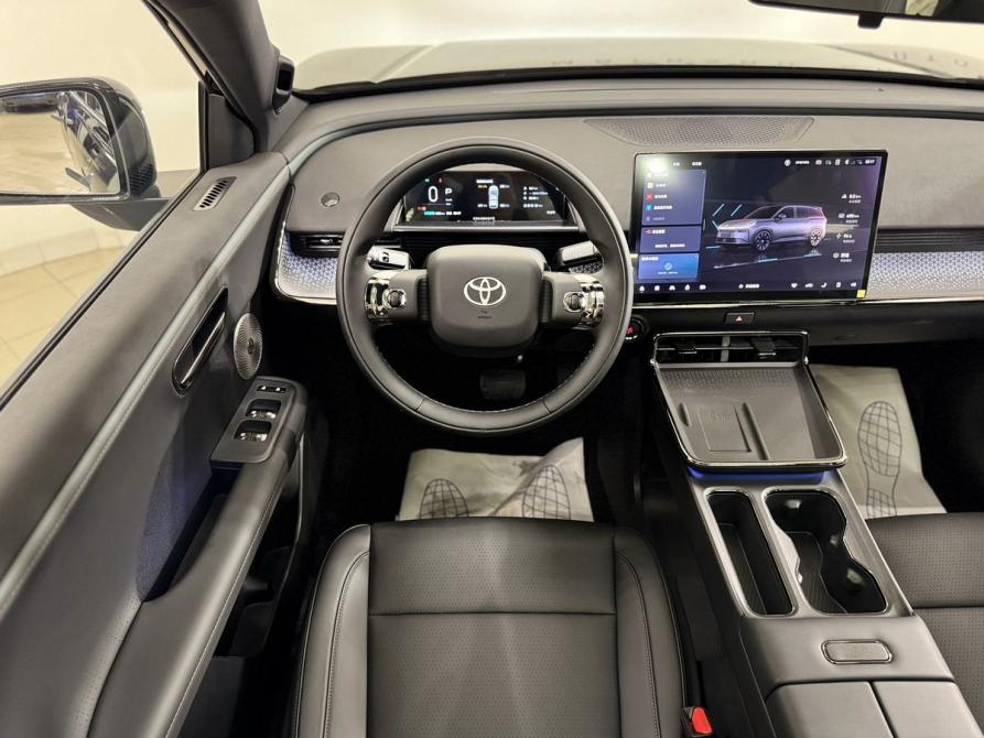 Toyota bZ3X Санкт-Петербург  - изображение 8