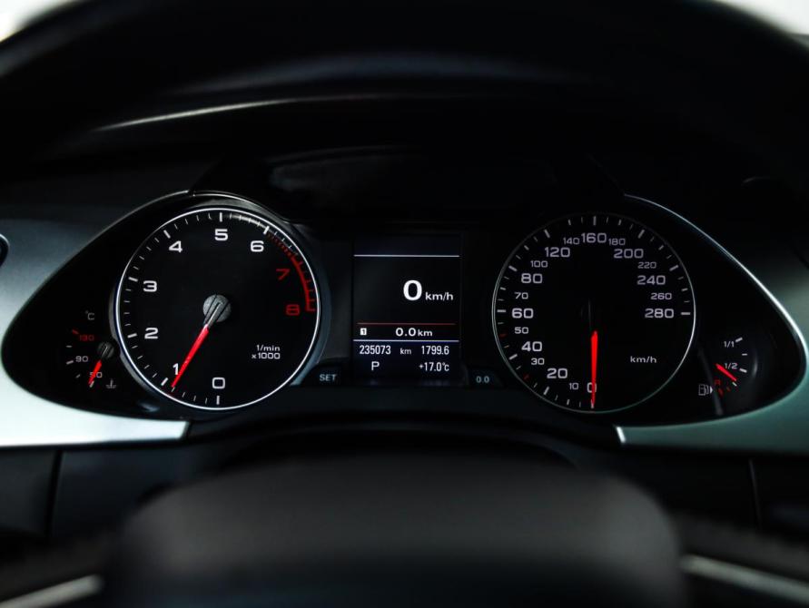 Audi A4 IV (B8) Санкт-Петербург  - изображение 12