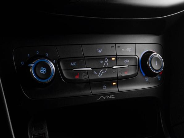 Ford Focus III Рестайлинг с пробегом 2016 года, цена 929 000 рублей, 200538 км, универсал, Автокод Объявления