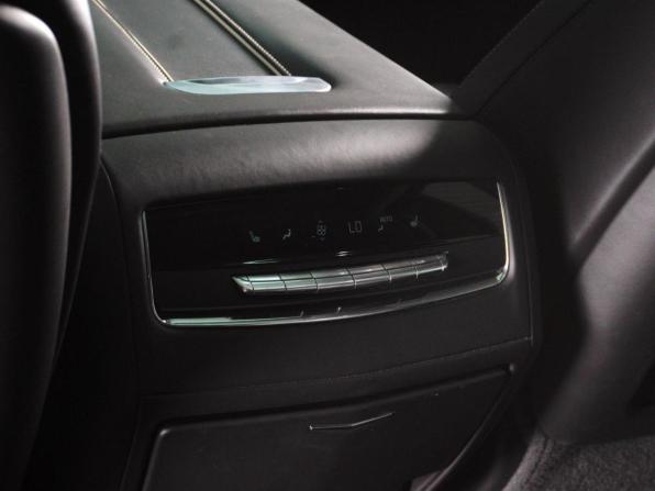 Cadillac Escalade V с пробегом 2022 года, цена 13 455 000 рублей, 27785 км, внедорожник, Автокод Объявления