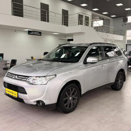 Mitsubishi Outlander III с пробегом 2012 года, цена 1 499 000 рублей, 68353 км, внедорожник, Автокод Объявления