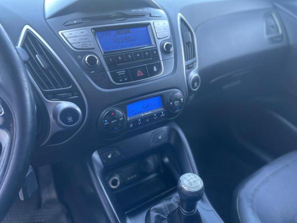 Hyundai ix35 I с пробегом 2011 года, цена 950 000 рублей, 186237 км, внедорожник, Автокод Объявления