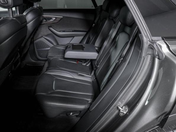 Audi Q8 I (4M) с пробегом 2018 года, цена 5 749 000 рублей, 87000 км, внедорожник, Автокод Объявления