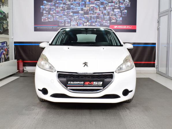 Peugeot 208 I с пробегом 2013 года, цена 629 995 рублей, 134670 км, хэтчбек, Автокод Объявления