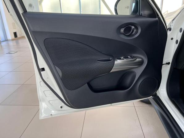 Nissan Juke I с пробегом 2014 года, цена 910 000 рублей, 211450 км, внедорожник, Автокод Объявления