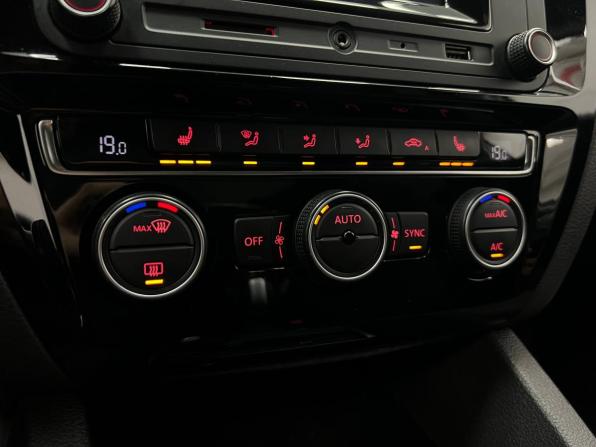 Volkswagen Jetta VI Рестайлинг с пробегом 2016 года, цена 1 570 000 рублей, 145346 км, седан, Автокод Объявления