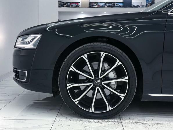 Audi A8 III (D4) Рестайлинг с пробегом 2016 года, цена 2 399 000 рублей, 172000 км, седан, Автокод Объявления