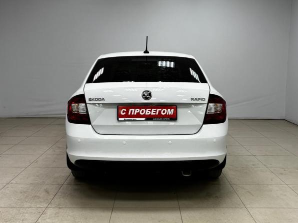 Skoda Rapid I Рестайлинг с пробегом 2018 года, цена 1 160 000 рублей, 140000 км, лифтбек, Автокод Объявления