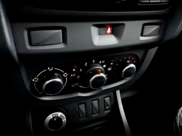 Renault Duster I Рестайлинг с пробегом 2018 года, цена 1 150 000 рублей, 164438 км, внедорожник, Автокод Объявления