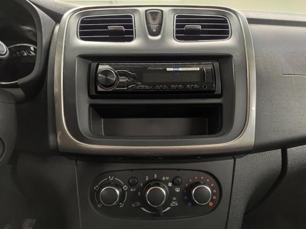 Renault Sandero II с пробегом 2016 года, цена 966 000 рублей, 67593 км, хэтчбек, Автокод Объявления