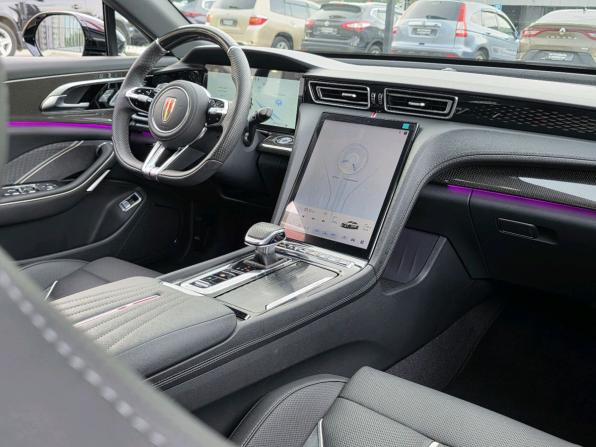 Hongqi H6 с пробегом 2025 года, цена 4 099 000 рублей, 2332 км, лифтбек, Автокод Объявления