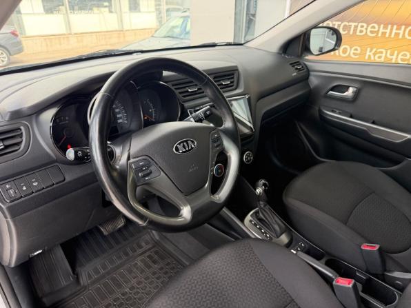 Kia Rio III Рестайлинг с пробегом 2017 года, цена 1 315 000 рублей, 83470 км, седан, Автокод Объявления