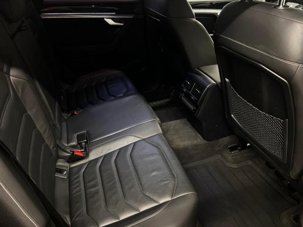 Volkswagen Touareg III с пробегом 2019 года, цена 3 969 000 рублей, 149219 км, внедорожник, Автокод Объявления