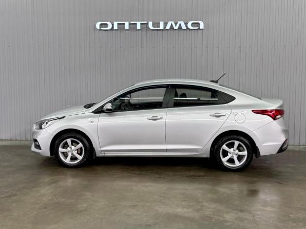 Hyundai Solaris II с пробегом 2019 года, цена 1 497 000 рублей, 124681 км, седан, Автокод Объявления