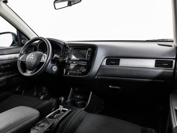 Mitsubishi Outlander III Рестайлинг 2 с пробегом 2016 года, цена 1 299 000 рублей, 254029 км, внедорожник, Автокод Объявления