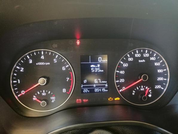 Kia Rio IV Рестайлинг с пробегом 2021 года, цена 1 549 000 рублей, 85500 км, седан, Автокод Объявления