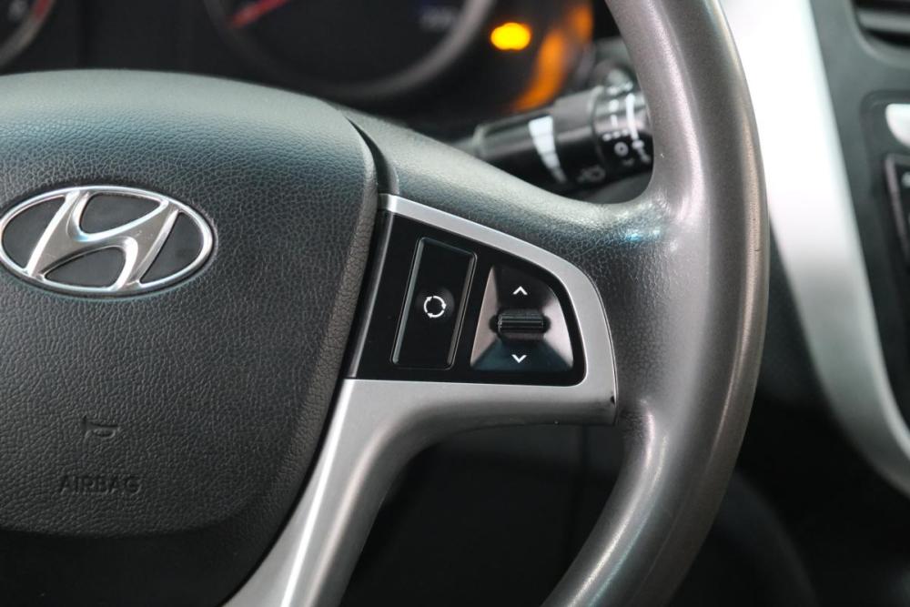 Hyundai Solaris I Омск  - изображение 15