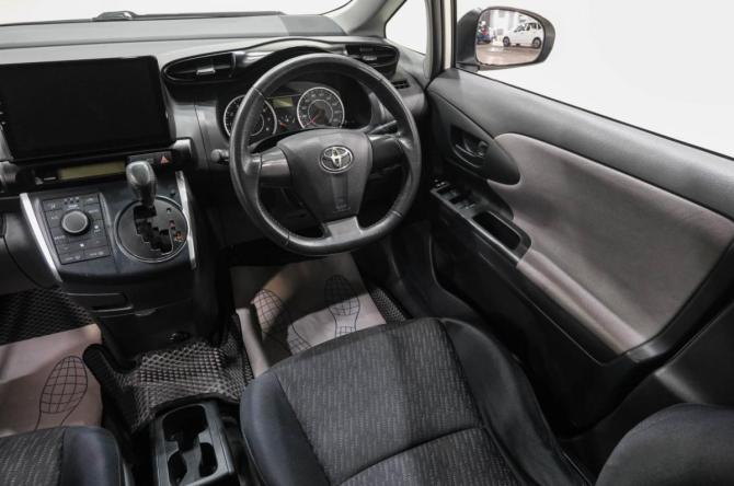 Toyota Wish II с пробегом 2011 года, цена 1 319 000 рублей, 183000 км, минивэн, Автокод Объявления