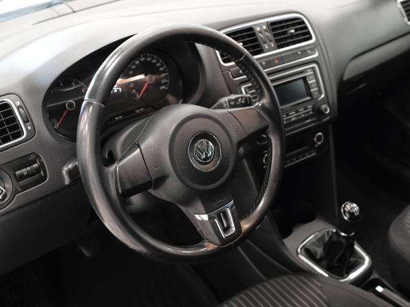 Volkswagen Polo V с пробегом 2014 года, цена 470 000 рублей, 237000 км, седан, Автокод Объявления