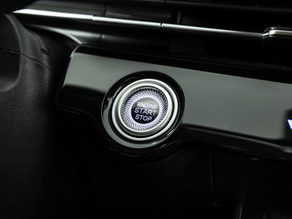 Omoda C5 I с пробегом 2022 года, цена 1 649 700 рублей, 42280 км, внедорожник, Автокод Объявления