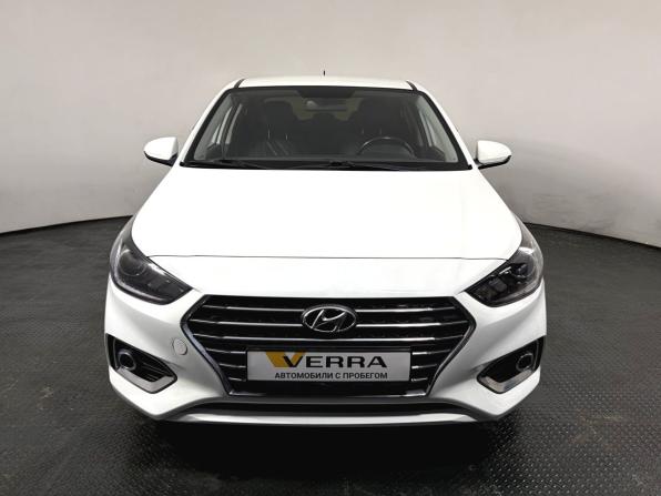 Hyundai Solaris II с пробегом 2017 года, цена 850 000 рублей, 142001 км, седан, Автокод Объявления