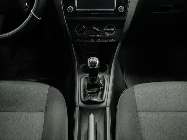 Skoda Rapid I с пробегом 2017 года, цена 984 000 рублей, 171041 км, лифтбек, Автокод Объявления