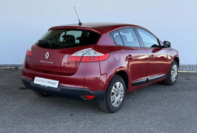 Renault Megane III Рестайлинг с пробегом 2013 года, цена 870 000 рублей, 82190 км, хэтчбек, Автокод Объявления