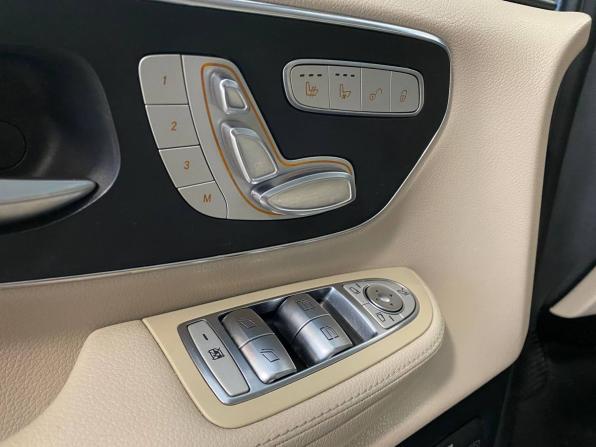 Mercedes-Benz V-Класс III (W447) с пробегом 2017 года, цена 6 300 000 рублей, 108675 км, минивэн, Автокод Объявления