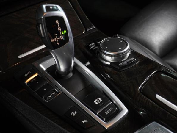 BMW 5 серии VI (F10/F11/F07) Рестайлинг с пробегом 2015 года, цена 2 599 000 рублей, 206122 км, седан, Автокод Объявления