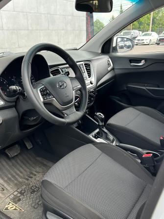 Hyundai Solaris II Рестайлинг с пробегом 2021 года, цена 1 400 000 рублей, 101245 км, седан, Автокод Объявления