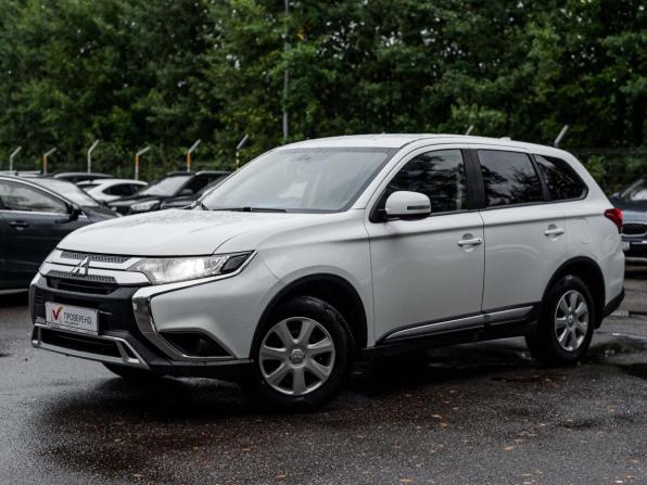 Mitsubishi Outlander III Рестайлинг 3 с пробегом 2020 года, цена 1 535 000 рублей, 230938 км, внедорожник, Автокод Объявления