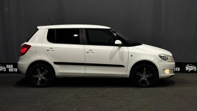 Skoda Fabia II Рестайлинг с пробегом 2012 года, цена 470 000 рублей, 216558 км, хэтчбек, Автокод Объявления