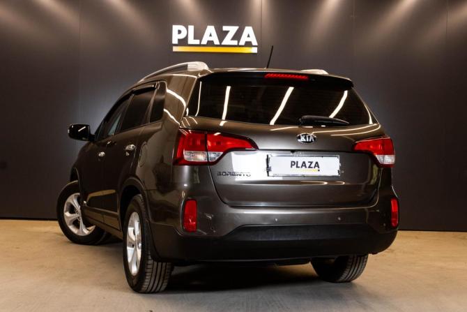 Kia Sorento II Рестайлинг с пробегом 2013 года, цена 1 699 000 рублей, 162361 км, внедорожник, Автокод Объявления