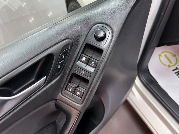 Volkswagen Golf VI с пробегом 2012 года, цена 675 000 рублей, 257888 км, хэтчбек, Автокод Объявления