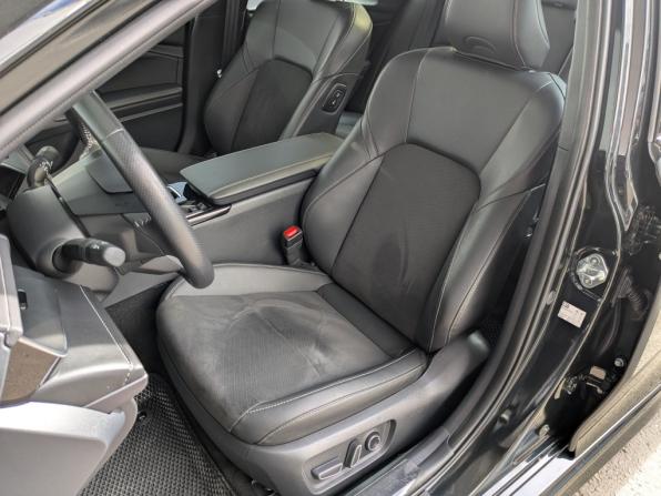 Toyota Camry IX (XV80) China Market с пробегом 2024 года, цена 3 900 000 рублей, 18224 км, седан, Автокод Объявления
