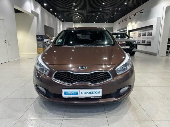 Kia Ceed II Рестайлинг с пробегом 2015 года, цена 1 070 000 рублей, 180089 км, универсал, Автокод Объявления