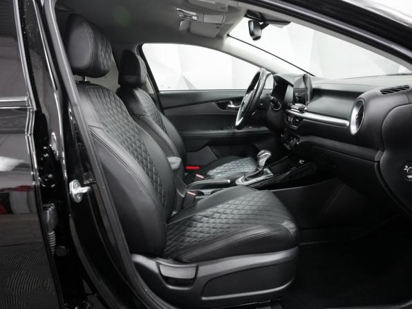 Kia Cerato IV Рестайлинг с пробегом 2022 года, цена 2 711 000 рублей, 70000 км, седан, Автокод Объявления