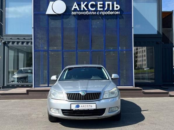 Skoda Octavia II (A5) Рестайлинг с пробегом 2012 года, цена 715 000 рублей, 220000 км, лифтбек, Автокод Объявления