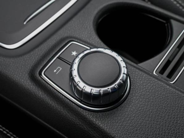 Mercedes-Benz GLA I (X156) Рестайлинг с пробегом 2019 года, цена 2 599 000 рублей, 47180 км, внедорожник, Автокод Объявления